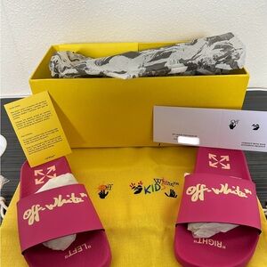 KIDS OFF-WHITE POOL SLIDES 10C